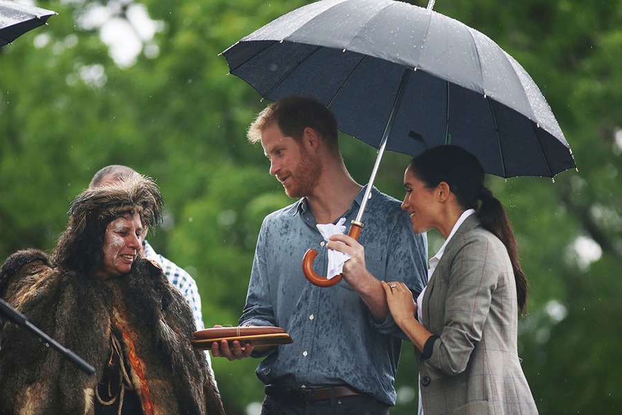Meghan Markle, Prince Harry, Rain